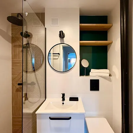 Cozy Zelazna Apartmán *