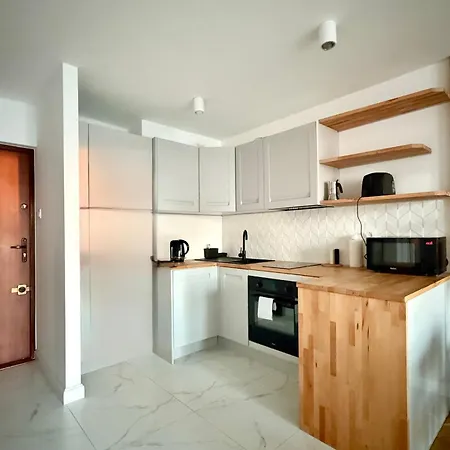 Cozy Zelazna Varšava