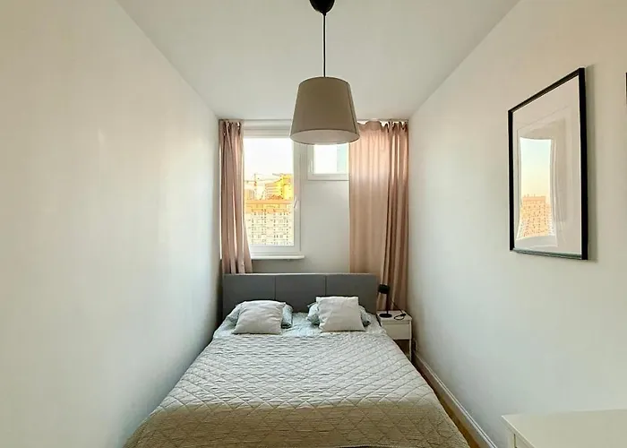 Apartment Cozy Zelazna Warsaw